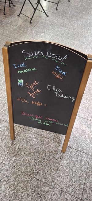 Healthy options at SuperBowl - Midi in Brussels