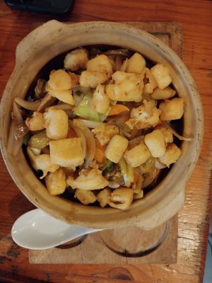 Chirashi sushi at Sushi Street Café in Marseille