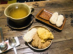 Hot 매실차 (Plum Tea) With 망고 Mango & 커피 Coffee Gelato 💚  at Vegan Dalsae 달새는달만생각한다 - Maybe closed in Seoul