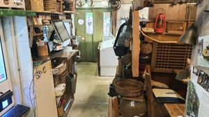 interior of location - view towards entrance at Vegan Dalsae 달새는달만생각한다 - Maybe closed in Seoul