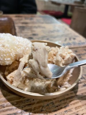 Peanut ice cream - highly recommended   at Vegan Dalsae 달새는달만생각한다 - Maybe closed in Seoul