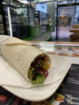 Nuggets Wrap XL  at Veganland Çigköfte in Bonn