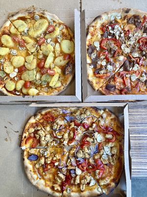 V6. Potato, V7. Kebab, V1. Chunks  at Mamma Rosa IKAST in Ikast