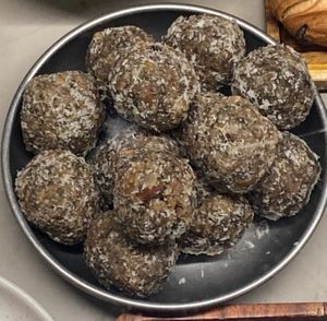 Energy balls at Osom - Atelier in Madrid