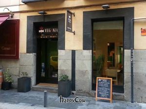 Entry to Vegania at Vegania Restaurante in Madrid