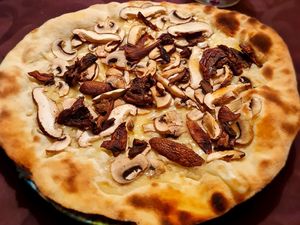 Takeaway: "Agarrar com unhas e dentes" (vegan style and out of this world)! at A Tal da Pizza in Sao Joao Da Madeira