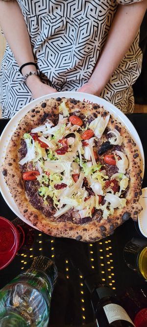 Pizza Veganella at Luigia in Opfikon