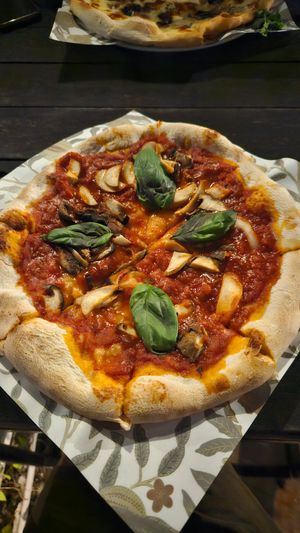 Pizza Mageritha without cheese ans with mushrooms at Balin Roofgarden in Sandakan