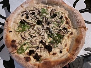 vegan pizza with mushrooms and black olives at Balin Roofgarden in Sandakan
