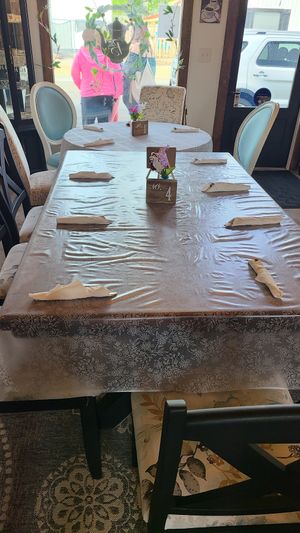 Table Settings at Ms B's Teas in Clayton