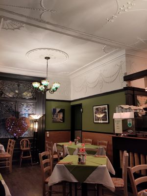 Just adored the space at Remys Cafe Kulinarya in St Leonards