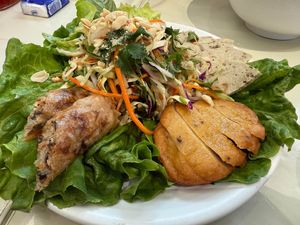 (D9) Veggie Snacks Platter 素小食拼盤 (Photo by Baron Yeung) at Hong Quyen Veggie - 越式素食 in Hong Kong Island