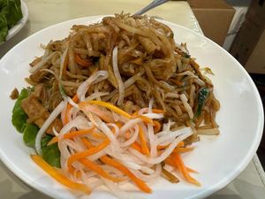 (C1) Fried Pho w/ Veggie Viet Sausage & Chicken Shreds 素雞絲札肉金邊粉走蛋 (Photo by Baron Yeung) at Hong Quyen Veggie - 越式素食 in Hong Kong Island