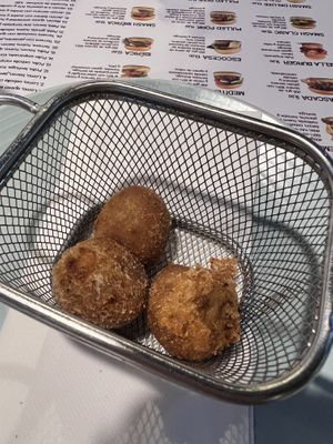 Vegan croquettes   at Sella Burger in Castello De La Plana