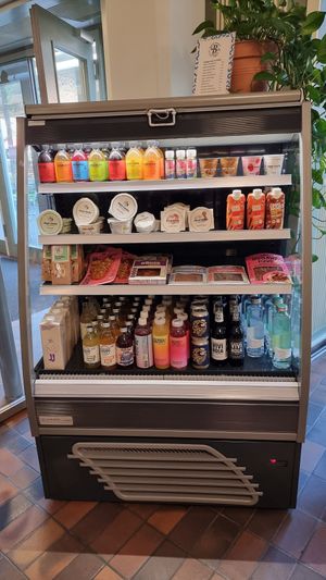 Kühlschrank - Waren zum Verkauf at Bakery Bakery  - ThreeOfive in Zurich