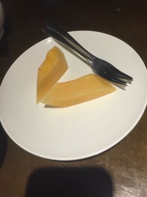Serving of cantaloupe upon seating (we ate some before I could get a shot) at Zǎozǐ Shù - Vegetarian Life Style - JiangNing in Shanghai