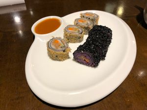 Vegan Sushi with Peanut Sauce at Zǎozǐ Shù - Vegetarian Life Style - JiangNing in Shanghai