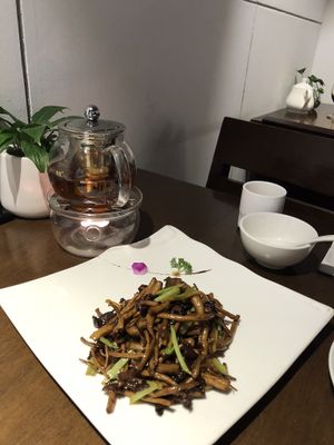 Mushroom at Zǎozǐ Shù - Vegetarian Life Style - JiangNing in Shanghai