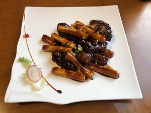 BBQ twists at Zǎozǐ Shù - Vegetarian Life Style - JiangNing in Shanghai