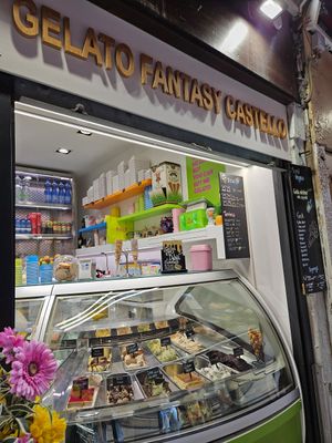 Store front at Gelato Fantasy Castello in Venice