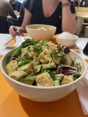 Tofu Poke Bowl  at Ra'mien in Vienna