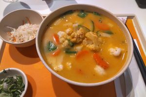 vegan noodle soup with curry at Ra'mien in Vienna