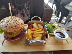 Vegan burgher at Bistrot and Chocolat in Strasbourg