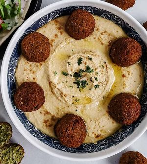 Hummus with Falafel at Lebnéne - Lebanese Street Food in Benalmadena
