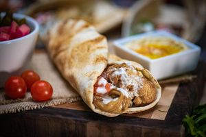 Coliflor Sandwich with tahini sauce at Lebnéne - Lebanese Street Food in Benalmadena