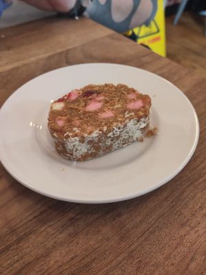 Cake at Harry's at 387 in Belfast