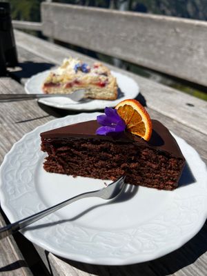 all cakes are vegan (cream too) at Greizer Hütte  in Mayrhofen