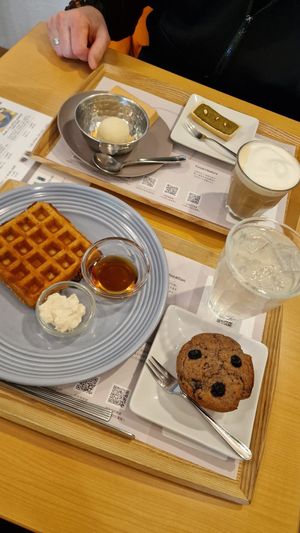  at Genmai Cafe in Osaka