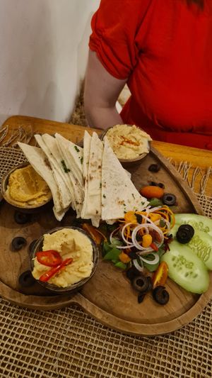 Humous platter at Wild Vegan in Ubud