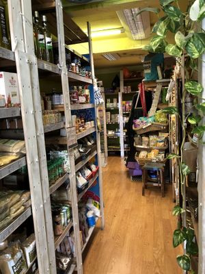 Shelves at La Canela Biocentro in Madrid