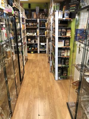 Shelves at La Canela Biocentro in Madrid