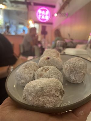 Biscoff mini donuts  at Pastan Barcelona in Barcelona