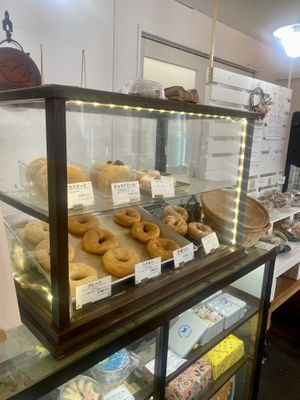 Donuts of different flavours - the custard one was awesome   at Hajimarini - ハジマリニ 奉還町店 in Okayama