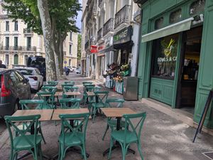 Outside of Bowls & Co at Bowls & Co - Poke Bowl Narbonne in Narbonne