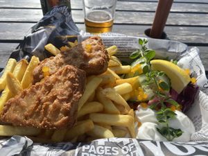   at Hamnkrogen Lotsen - Kiosk in Vraangoe