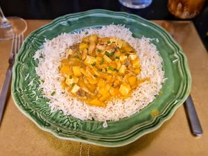 Tofu mushroom apple coconut curry at D'Olive in Santa Maria Da Feira