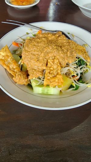 Gadogado at Siboghana Waroeng in Ubud