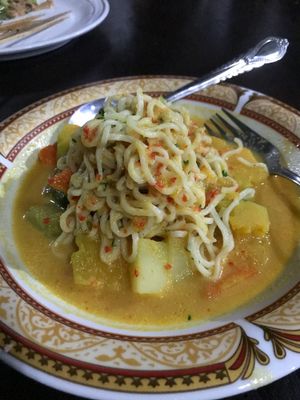 Kare noodle at Siboghana Waroeng in Ubud