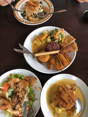 Mix  at Siboghana Waroeng in Ubud