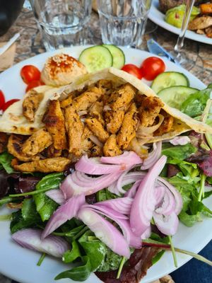 Gyros with no sauce at Terzo Mondo in Berlin