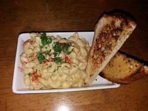 Mac and cheese at The Flying Duck in Glasgow