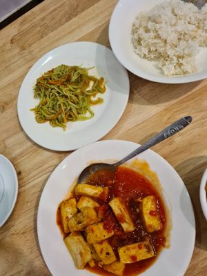 Tofu, rice, vegetables at Trang Sapa Kitchen in Lao Cai