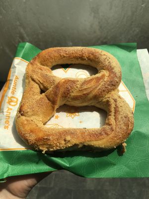 Garlic pretzel  at SIN - Auntie Anne's - Jewel in East Singapore