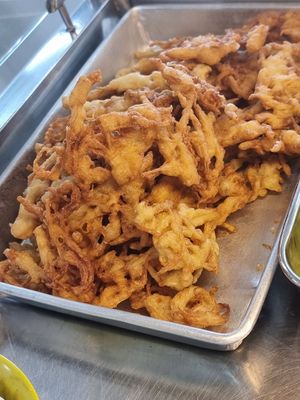 Vegetarian Dishes-Fried Food at Song Zhu Vegetarian - 松竹素食 in East Singapore