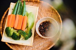 Steamed vegetables with seaweed sauce  at Tiem Chay Vo Uy in Da Lat