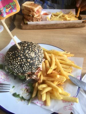 vegan vampire burger (strami sarny in background) at Junk Soul Smothered Bar & Grill in Beverley
